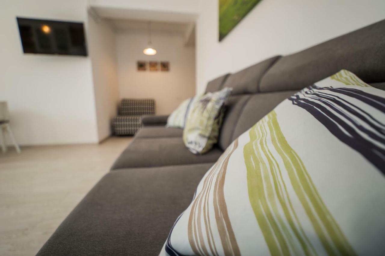 Schiller Apartment 57 - Free Private Parking Braşov Buitenkant foto